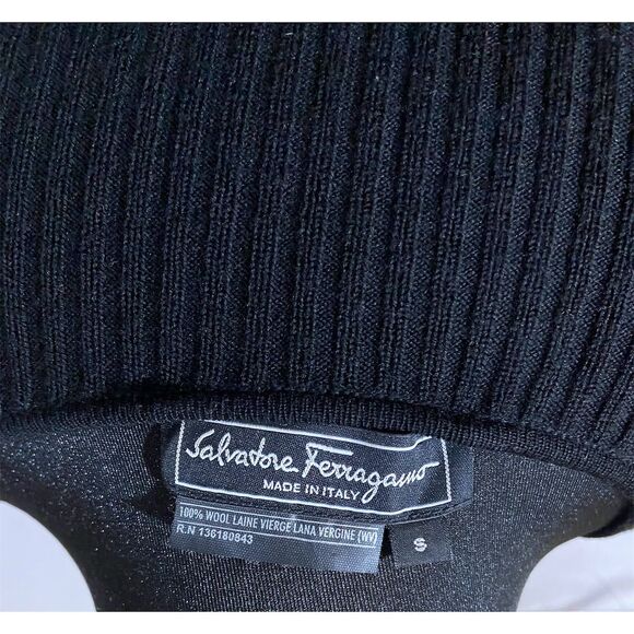 Salvatore Ferragamo Women's Black V-Neck Pullover Sweater Size S - Picture 6 of 6